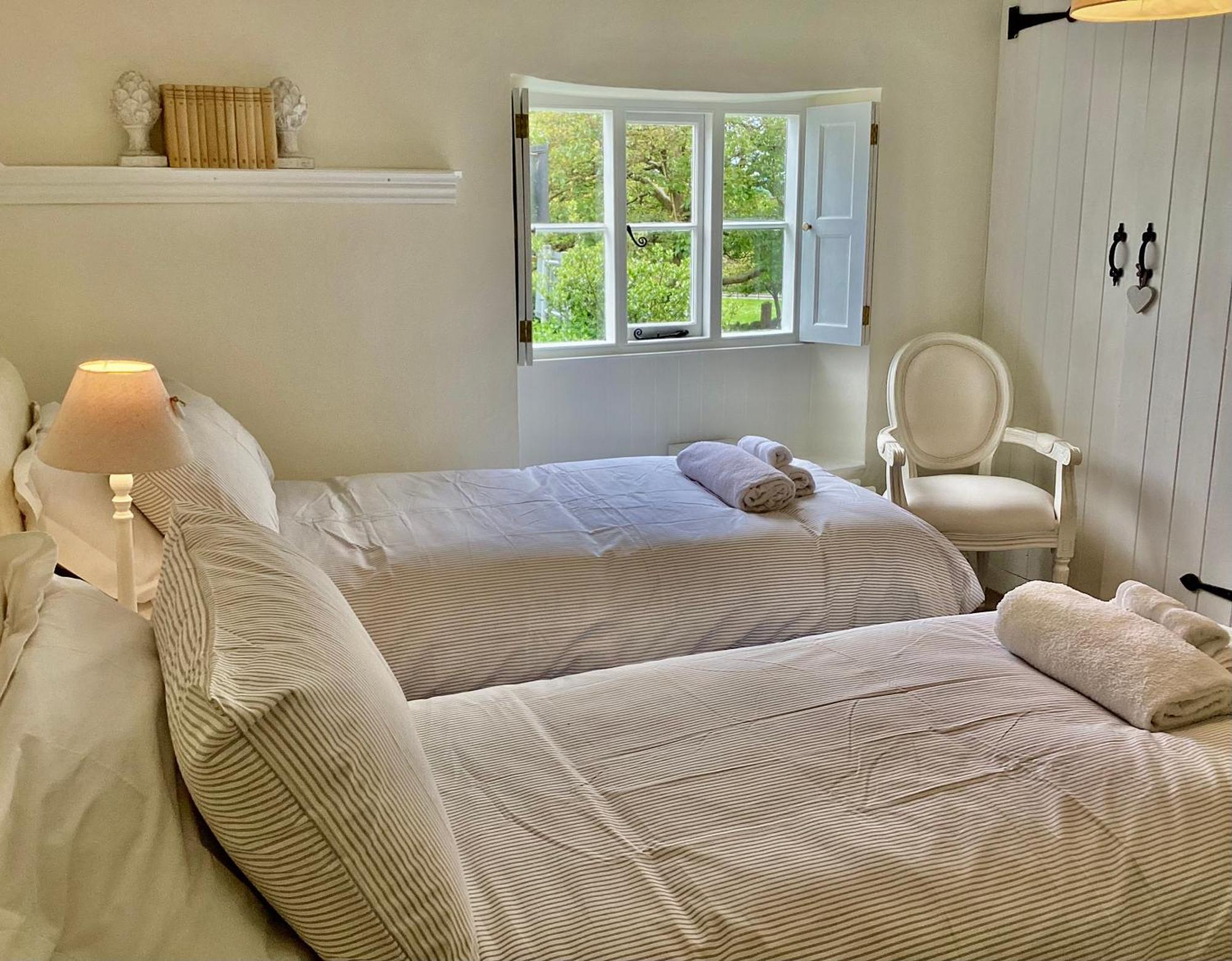 גלסטונברי Tythe Barn Cottage חדר תמונה